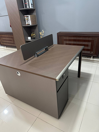 Офисный стол Comfort LJC01-A