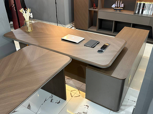 Стол для руководителя Comfort LJA18-2218