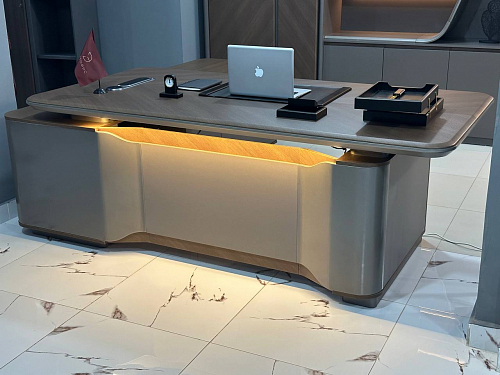 Стол для руководителя Comfort LJA04-2220