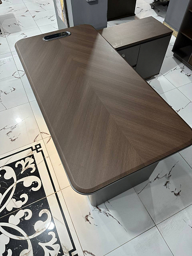 Стол для руководителя Comfort LJA17-1816
